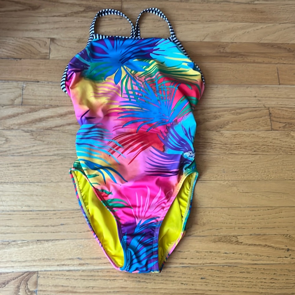 One piece swim suit